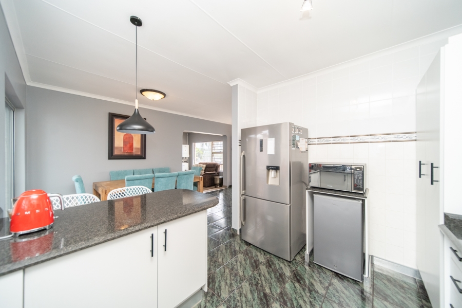 3 Bedroom Property for Sale in Beacon Bay Eastern Cape